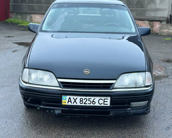 Чорний Опель Омега, об'ємом двигуна 2.6 л та пробігом 199 тис. км за 1400 $, фото 1 на Automoto.ua