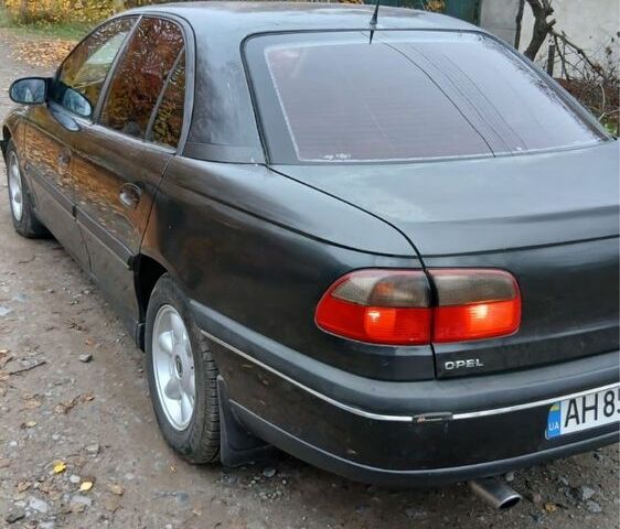Чорний Опель Омега, об'ємом двигуна 2.5 л та пробігом 3 тис. км за 1750 $, фото 1 на Automoto.ua