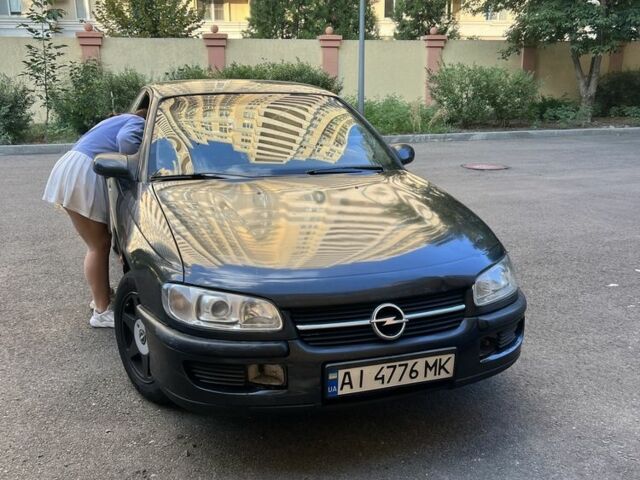 Черный Опель Омега, объемом двигателя 2 л и пробегом 452 тыс. км за 797 $, фото 1 на Automoto.ua