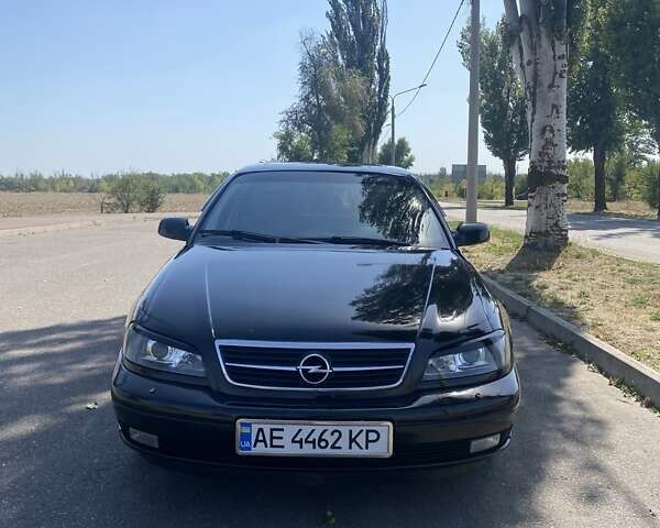 Черный Опель Омега, объемом двигателя 2 л и пробегом 414 тыс. км за 3300 $, фото 1 на Automoto.ua