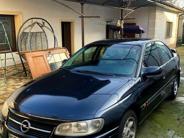 Черный Опель Омега, объемом двигателя 2.5 л и пробегом 320 тыс. км за 2550 $, фото 1 на Automoto.ua