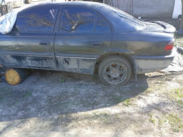 Черный Опель Омега, объемом двигателя 2 л и пробегом 346 тыс. км за 500 $, фото 1 на Automoto.ua