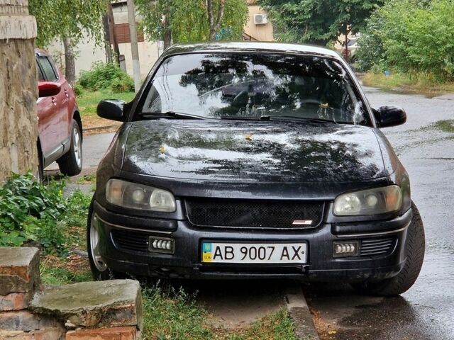 Чорний Опель Омега, об'ємом двигуна 2 л та пробігом 285 тис. км за 2250 $, фото 1 на Automoto.ua