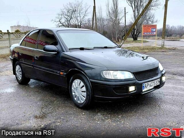 Черный Опель Омега, объемом двигателя 2 л и пробегом 300 тыс. км за 1850 $, фото 1 на Automoto.ua