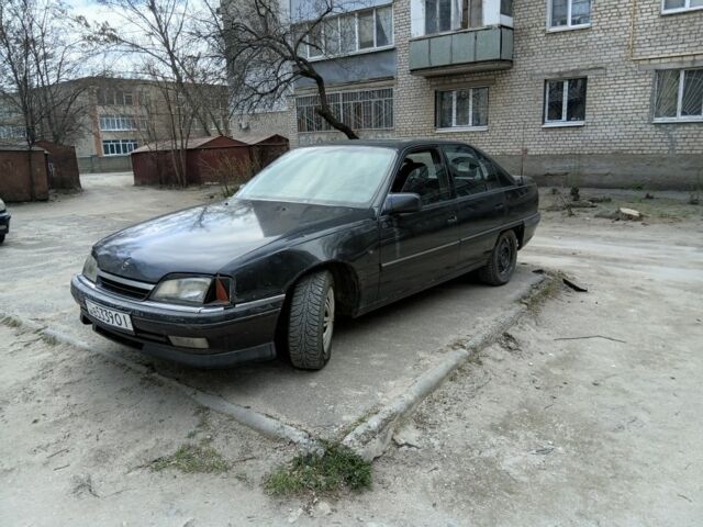 Черный Опель Омега, объемом двигателя 2 л и пробегом 123 тыс. км за 650 $, фото 1 на Automoto.ua