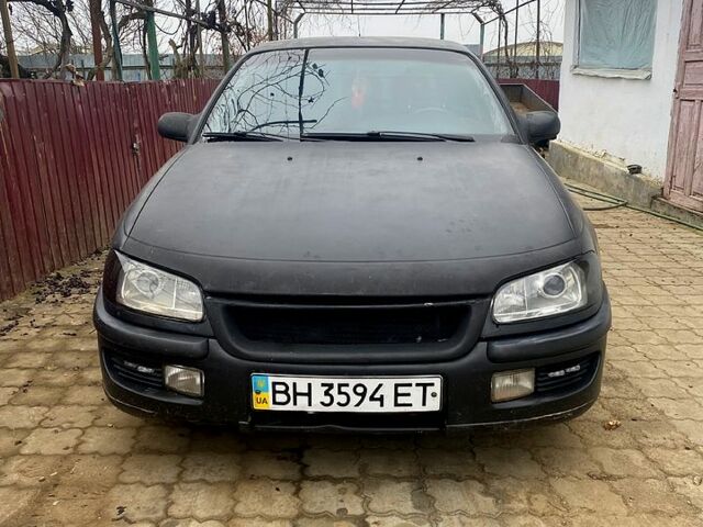 Черный Опель Омега, объемом двигателя 2 л и пробегом 0 тыс. км за 2100 $, фото 1 на Automoto.ua