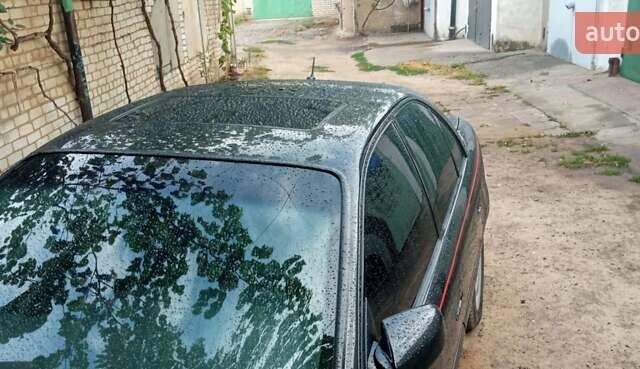 Черный Опель Омега, объемом двигателя 2.5 л и пробегом 400 тыс. км за 3000 $, фото 1 на Automoto.ua