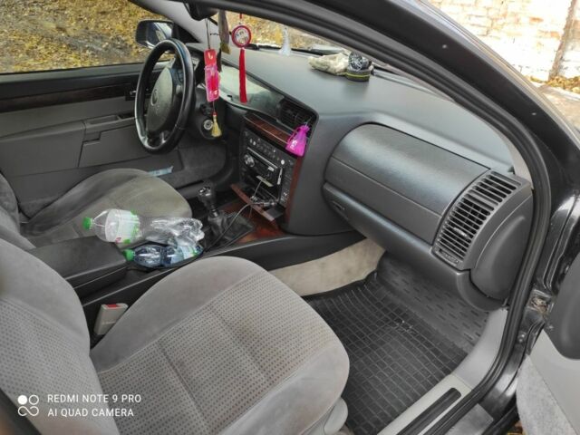 Чорний Опель Омега, об'ємом двигуна 2.5 л та пробігом 3 тис. км за 4000 $, фото 1 на Automoto.ua