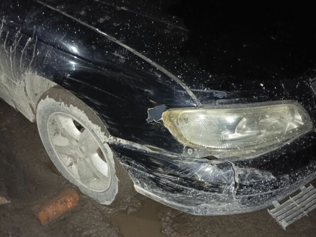 Чорний Опель Омега, об'ємом двигуна 2.2 л та пробігом 3 тис. км за 1500 $, фото 1 на Automoto.ua