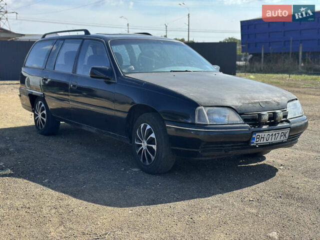 Чорний Опель Омега, об'ємом двигуна 1.8 л та пробігом 350 тис. км за 850 $, фото 1 на Automoto.ua