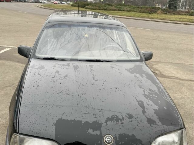 Чорний Опель Омега, об'ємом двигуна 2 л та пробігом 3 тис. км за 1700 $, фото 1 на Automoto.ua