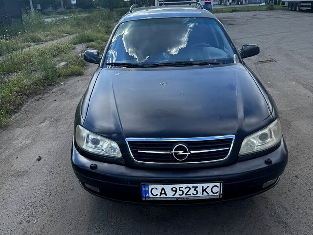 Чорний Опель Омега, об'ємом двигуна 2.2 л та пробігом 370 тис. км за 2500 $, фото 1 на Automoto.ua