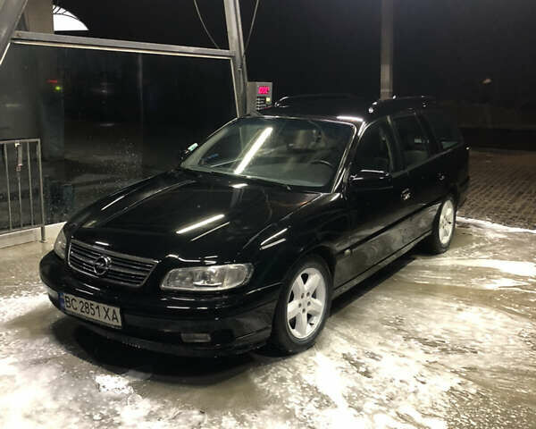 Чорний Опель Омега, об'ємом двигуна 2.2 л та пробігом 300 тис. км за 2500 $, фото 1 на Automoto.ua