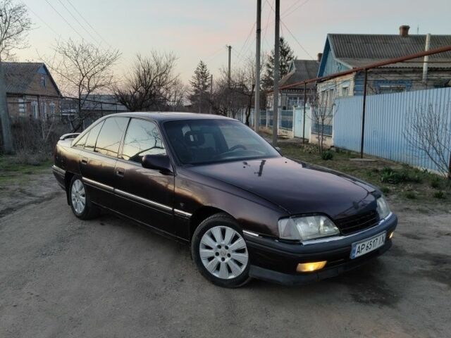 Фіолетовий Опель Омега, об'ємом двигуна 2 л та пробігом 300 тис. км за 835 $, фото 1 на Automoto.ua