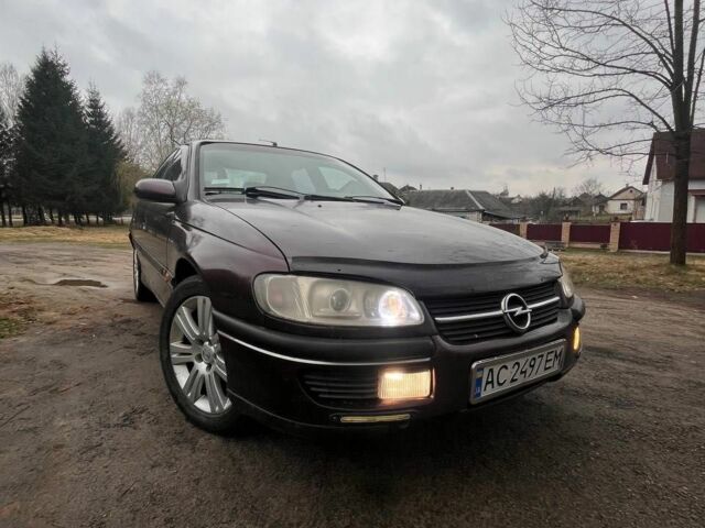 Фіолетовий Опель Омега, об'ємом двигуна 2 л та пробігом 330 тис. км за 1550 $, фото 1 на Automoto.ua