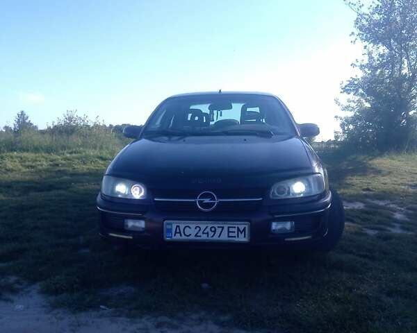 Опель Омега 1994 в Луцке на Automoto.ua Фиолетовый Опель Омега, объемом двигателя 2 л и пробегом 370 тыс. км за 1100 $, фото 1 на Automoto.ua