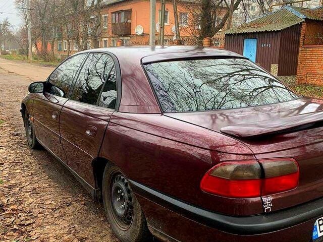 Фіолетовий Опель Омега, об'ємом двигуна 2.5 л та пробігом 0 тис. км за 2000 $, фото 1 на Automoto.ua