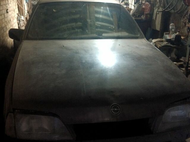 Коричневый Опель Омега, объемом двигателя 2 л и пробегом 477 тыс. км за 497 $, фото 1 на Automoto.ua