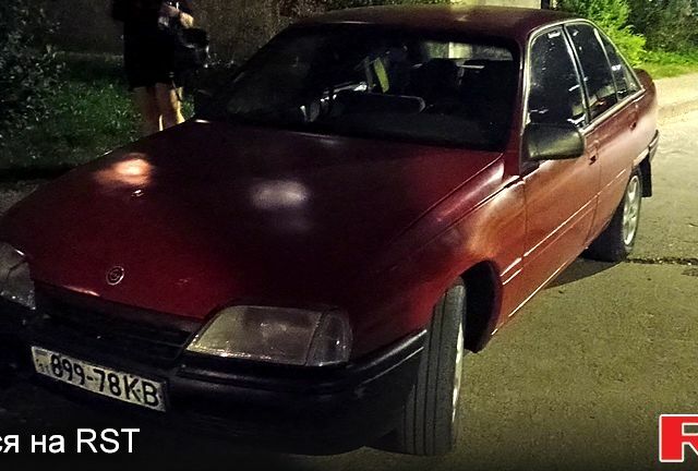 Червоний Опель Омега, об'ємом двигуна 2 л та пробігом 350 тис. км за 1150 $, фото 1 на Automoto.ua