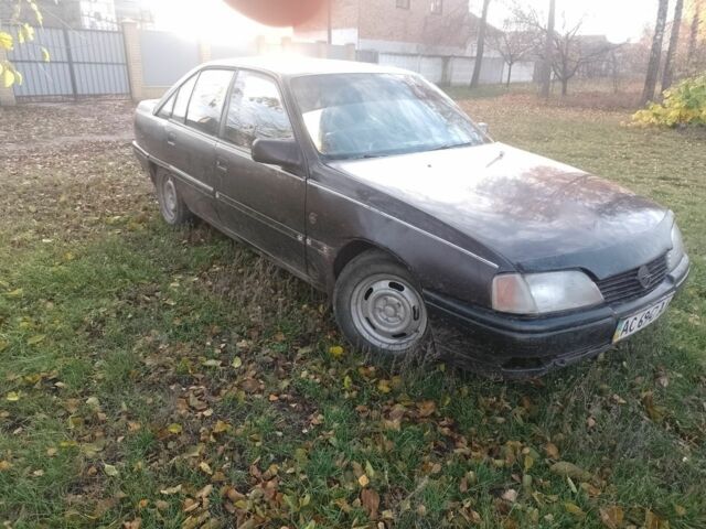 Червоний Опель Омега, об'ємом двигуна 2 л та пробігом 275 тис. км за 716 $, фото 1 на Automoto.ua