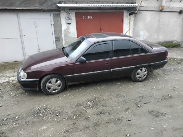 Красный Опель Омега, объемом двигателя 2 л и пробегом 380 тыс. км за 1650 $, фото 1 на Automoto.ua