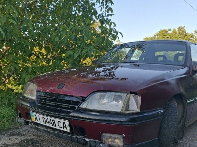 Червоний Опель Омега, об'ємом двигуна 2 л та пробігом 300 тис. км за 700 $, фото 1 на Automoto.ua