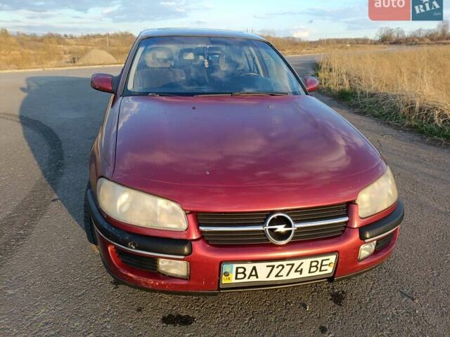 Красный Опель Омега, объемом двигателя 2 л и пробегом 280 тыс. км за 2000 $, фото 1 на Automoto.ua