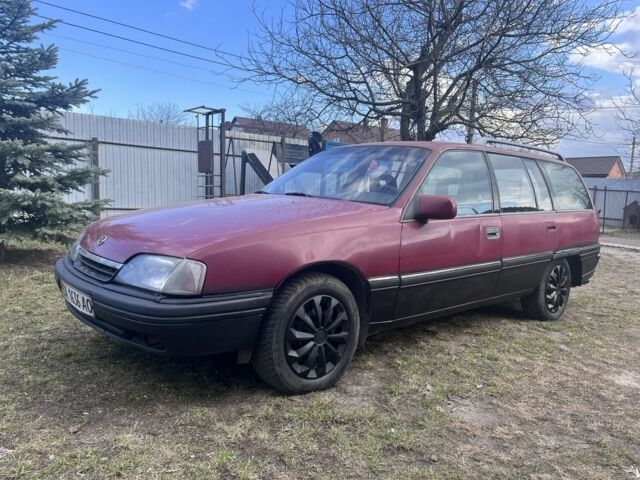 Червоний Опель Омега, об'ємом двигуна 2 л та пробігом 147 тис. км за 800 $, фото 1 на Automoto.ua