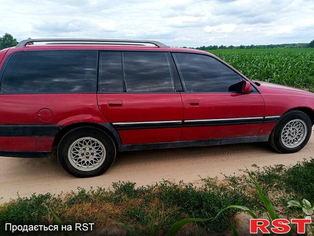 Красный Опель Омега, объемом двигателя 2 л и пробегом 0 тыс. км за 1110 $, фото 1 на Automoto.ua