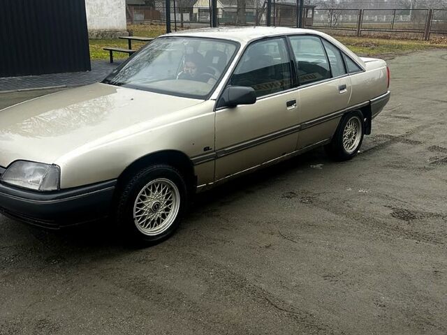 Опель Омега, объемом двигателя 2 л и пробегом 290 тыс. км за 1100 $, фото 1 на Automoto.ua