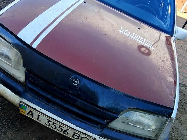 Опель Омега, об'ємом двигуна 1.8 л та пробігом 0 тис. км за 830 $, фото 1 на Automoto.ua