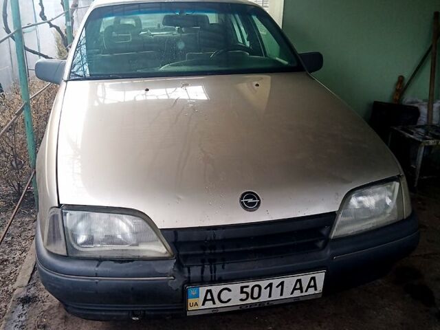 Опель Омега, объемом двигателя 2 л и пробегом 340 тыс. км за 450 $, фото 1 на Automoto.ua