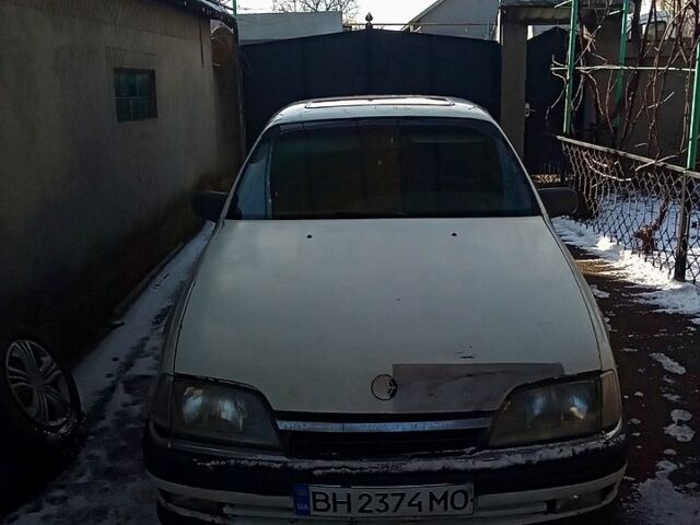 Опель Омега, об'ємом двигуна 2 л та пробігом 100 тис. км за 1000 $, фото 1 на Automoto.ua