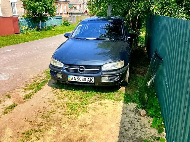 Опель Омега, объемом двигателя 2 л и пробегом 300 тыс. км за 1400 $, фото 1 на Automoto.ua
