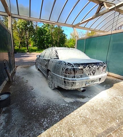 Опель Омега, об'ємом двигуна 2 л та пробігом 320 тис. км за 2800 $, фото 1 на Automoto.ua