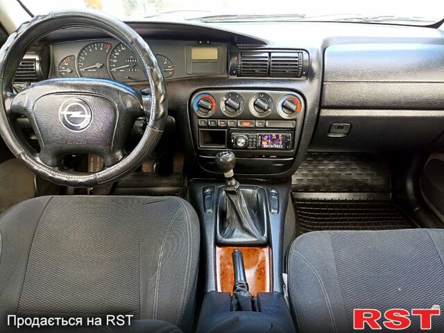 Опель Омега, объемом двигателя 20 л и пробегом 0 тыс. км за 1800 $, фото 1 на Automoto.ua