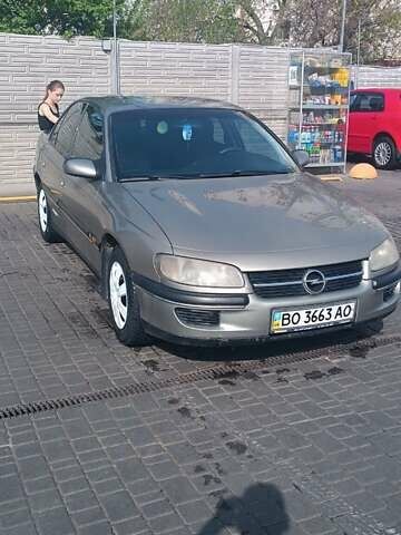 Опель Омега, об'ємом двигуна 2 л та пробігом 256 тис. км за 2200 $, фото 1 на Automoto.ua