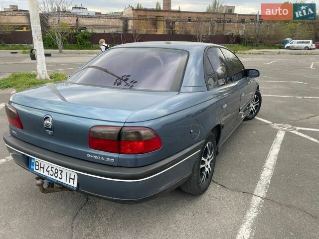 Опель Омега, объемом двигателя 2 л и пробегом 214 тыс. км за 3000 $, фото 1 на Automoto.ua