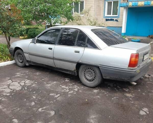 Сірий Опель Омега, об'ємом двигуна 0 л та пробігом 300 тис. км за 954 $, фото 1 на Automoto.ua