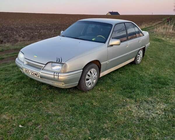 Серый Опель Омега, объемом двигателя 2 л и пробегом 244 тыс. км за 1800 $, фото 1 на Automoto.ua