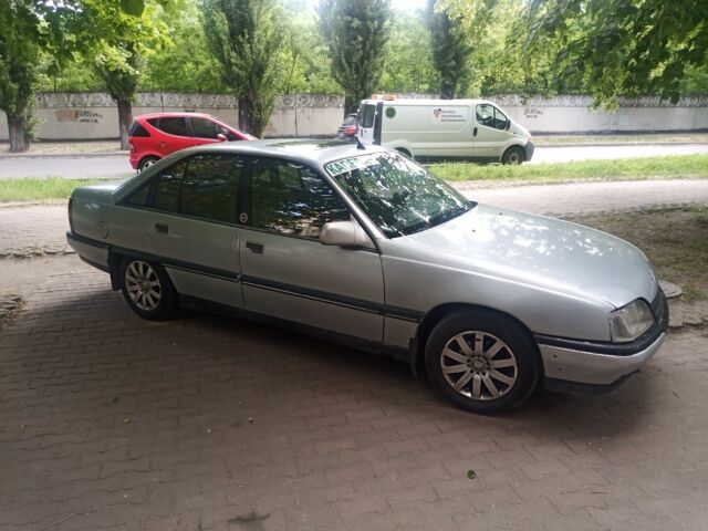 Серый Опель Омега, объемом двигателя 2 л и пробегом 350 тыс. км за 1600 $, фото 1 на Automoto.ua