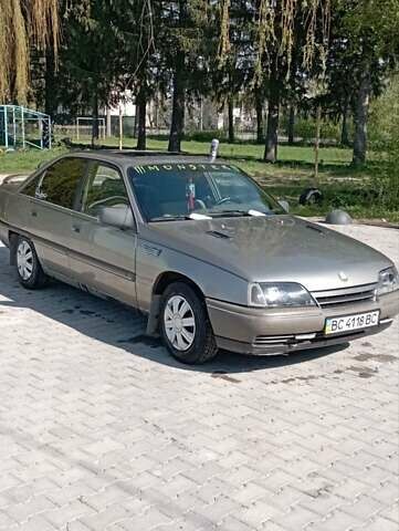 Сірий Опель Омега, об'ємом двигуна 2 л та пробігом 300 тис. км за 1300 $, фото 1 на Automoto.ua