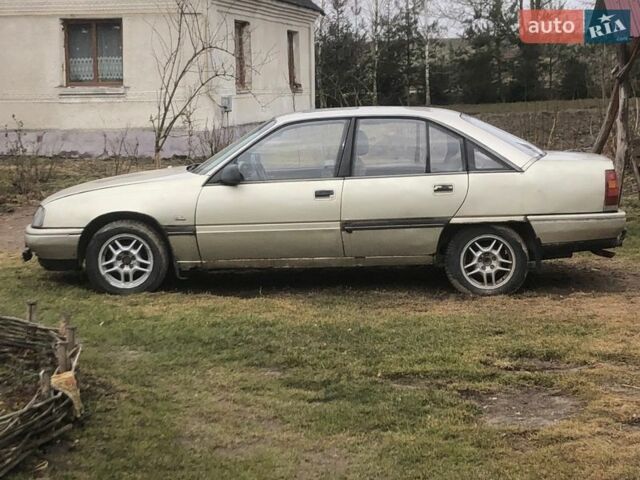Серый Опель Омега, объемом двигателя 1.8 л и пробегом 700 тыс. км за 750 $, фото 1 на Automoto.ua