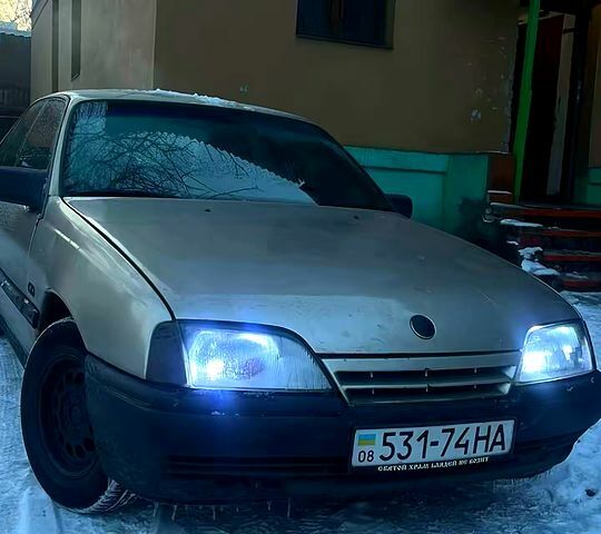 Сірий Опель Омега, об'ємом двигуна 2 л та пробігом 355 тис. км за 1500 $, фото 1 на Automoto.ua