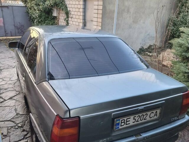 Сірий Опель Омега, об'ємом двигуна 2 л та пробігом 100 тис. км за 1000 $, фото 1 на Automoto.ua