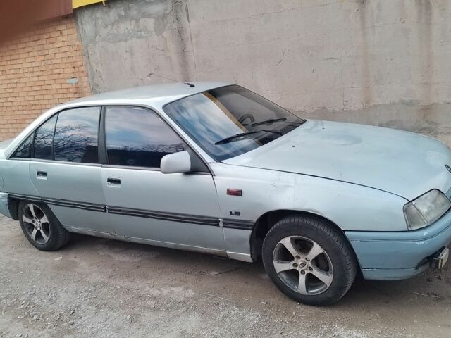 Сірий Опель Омега, об'ємом двигуна 0 л та пробігом 1000 тис. км за 667 $, фото 1 на Automoto.ua