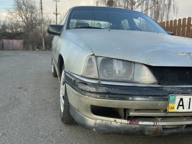 Сірий Опель Омега, об'ємом двигуна 1.8 л та пробігом 77 тис. км за 599 $, фото 1 на Automoto.ua