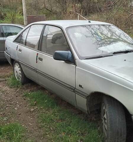 Серый Опель Омега, объемом двигателя 1.8 л и пробегом 387 тыс. км за 950 $, фото 1 на Automoto.ua