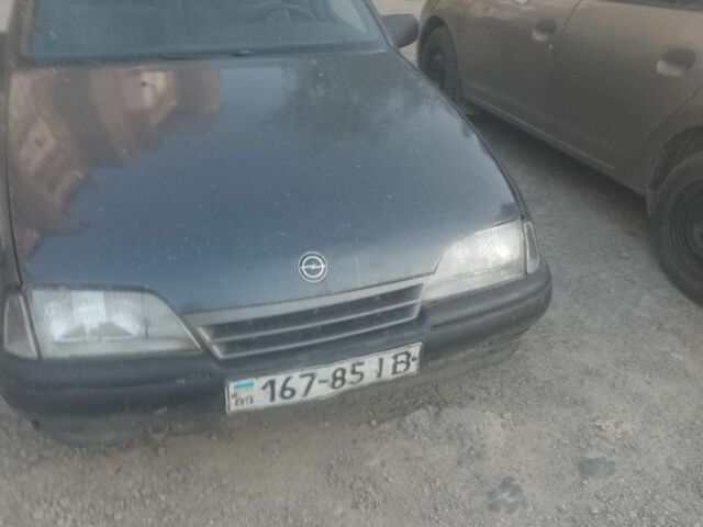 Сірий Опель Омега, об'ємом двигуна 2 л та пробігом 1 тис. км за 550 $, фото 1 на Automoto.ua