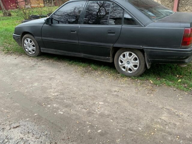 Сірий Опель Омега, об'ємом двигуна 2 л та пробігом 200 тис. км за 475 $, фото 1 на Automoto.ua